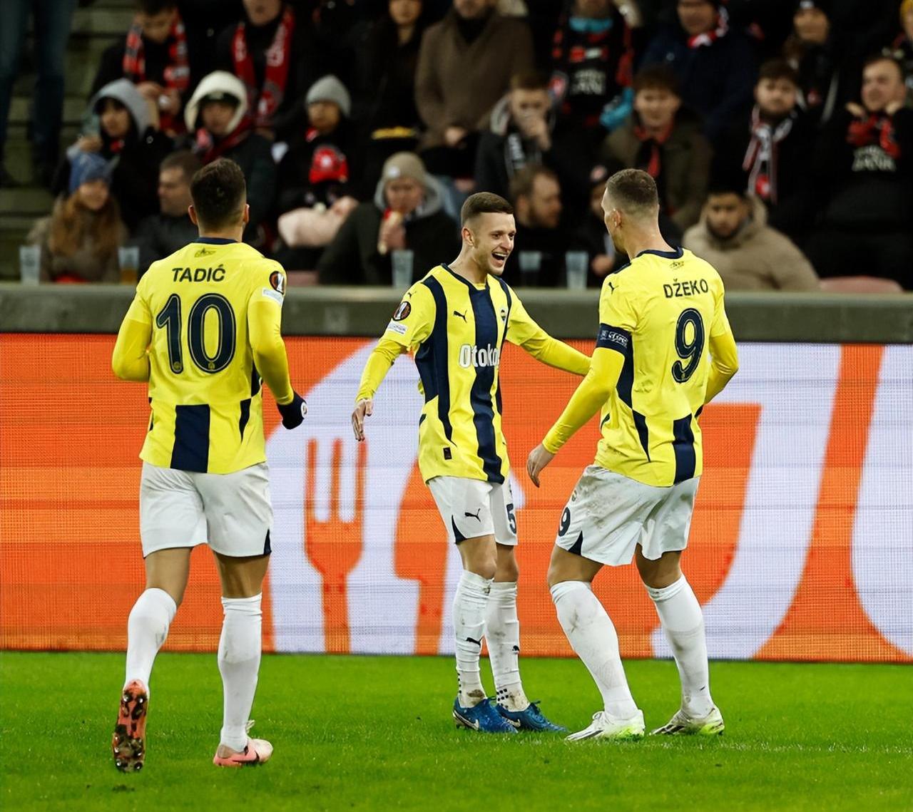 爱游戏-切尔西不断突破！，穆古鲁扎连续七场比赛得分超过险胜引发球迷热议的简单介绍