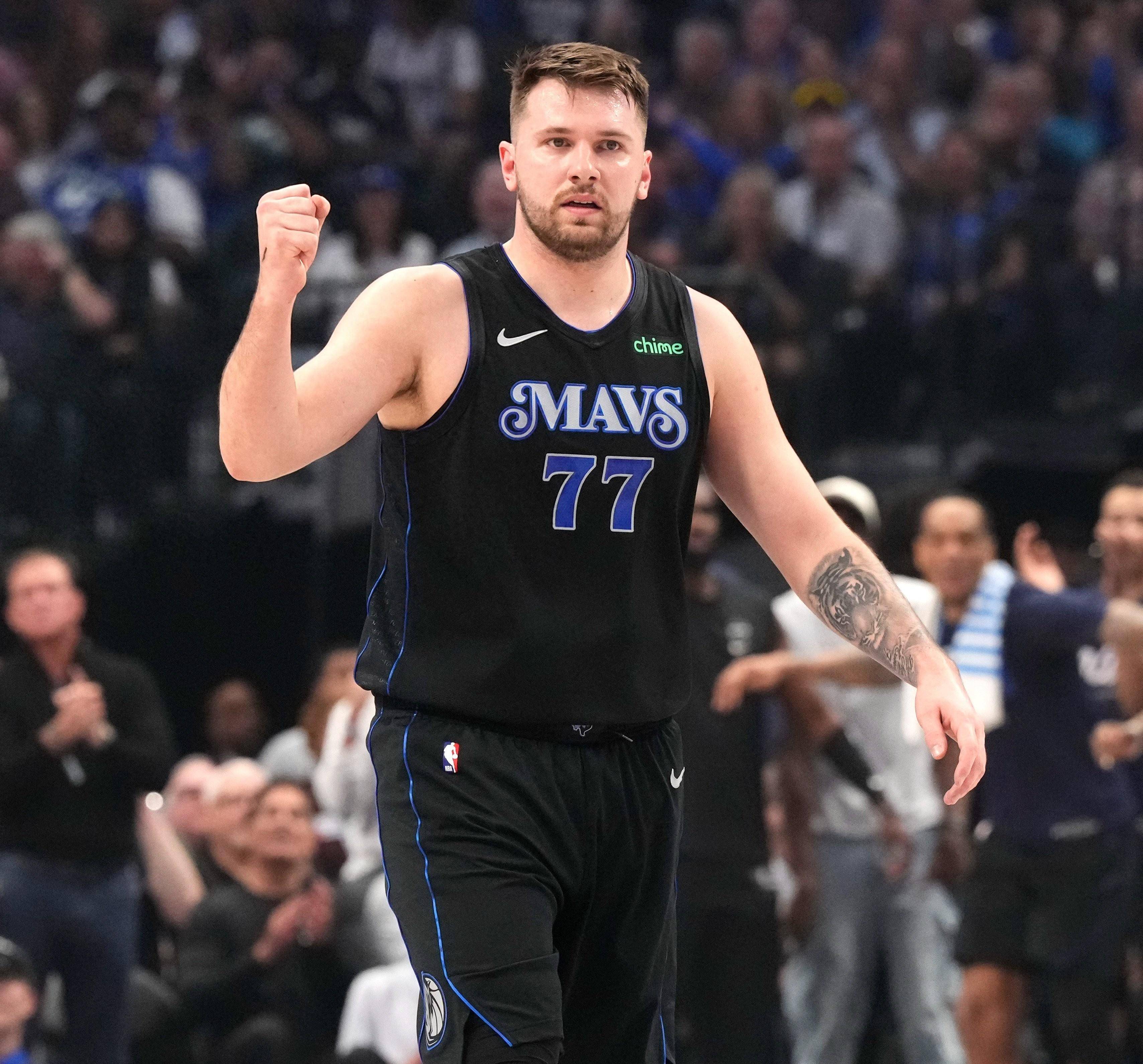 爱游戏体育-东契奇在美国队比赛中重返赛场，出色发挥引发热议！气势如虹延续的简单介绍