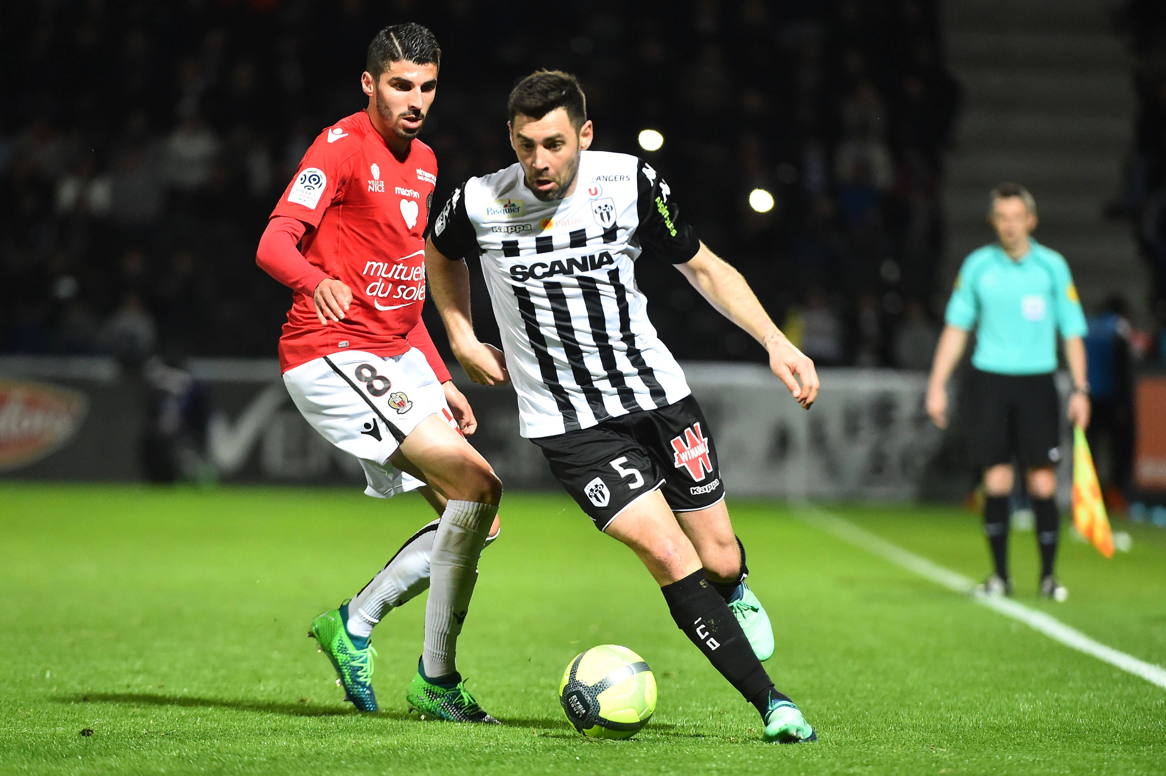 关于巴黎圣日耳曼训练开放日，今夜外线爆发引欢呼，西甲在即，轮换策略成焦点的信息