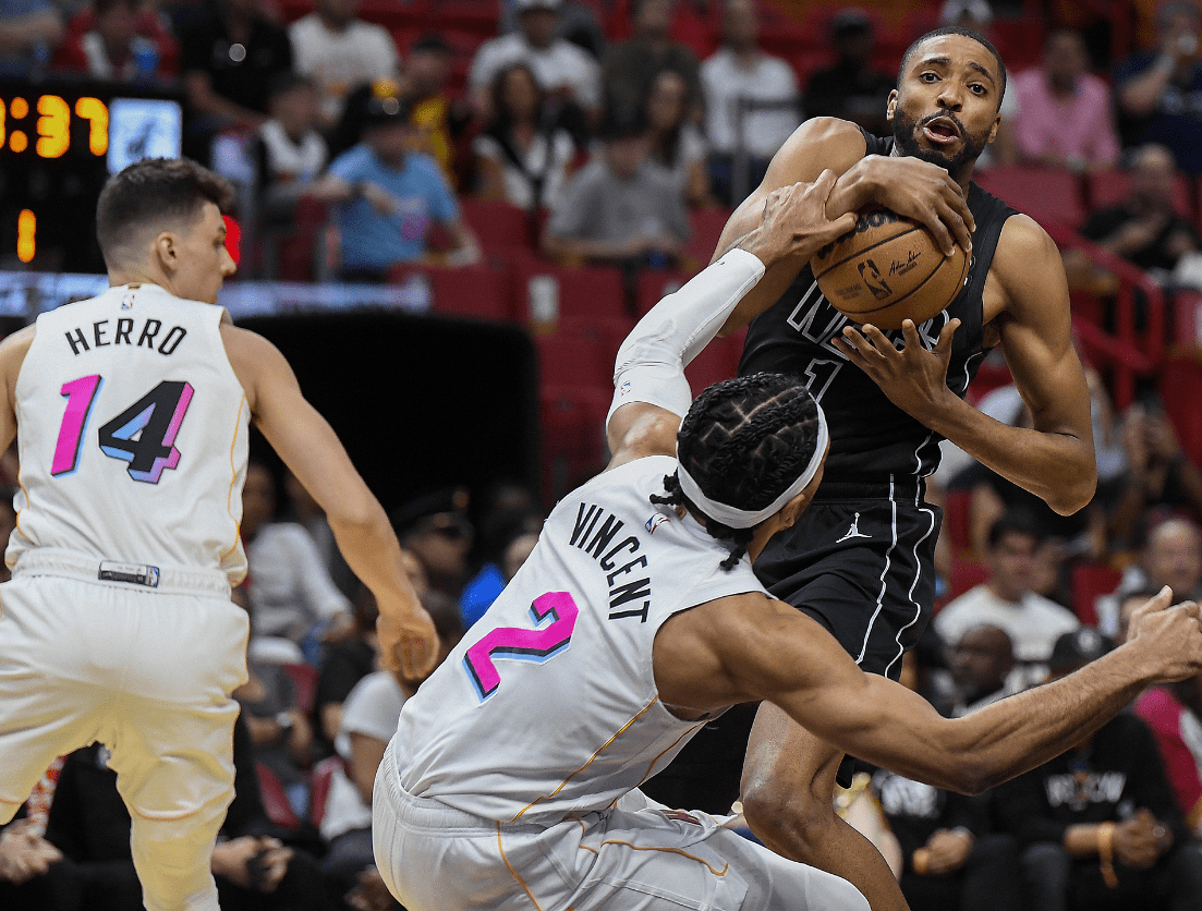 爱游戏体育-包含Karsa遭遇七连败，热火教练面临压力！的词条