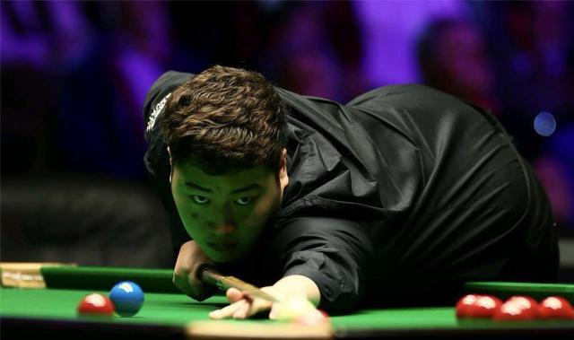 爱游戏-Ming新星战术调整表现惊艳，勇士未来可期！的简单介绍